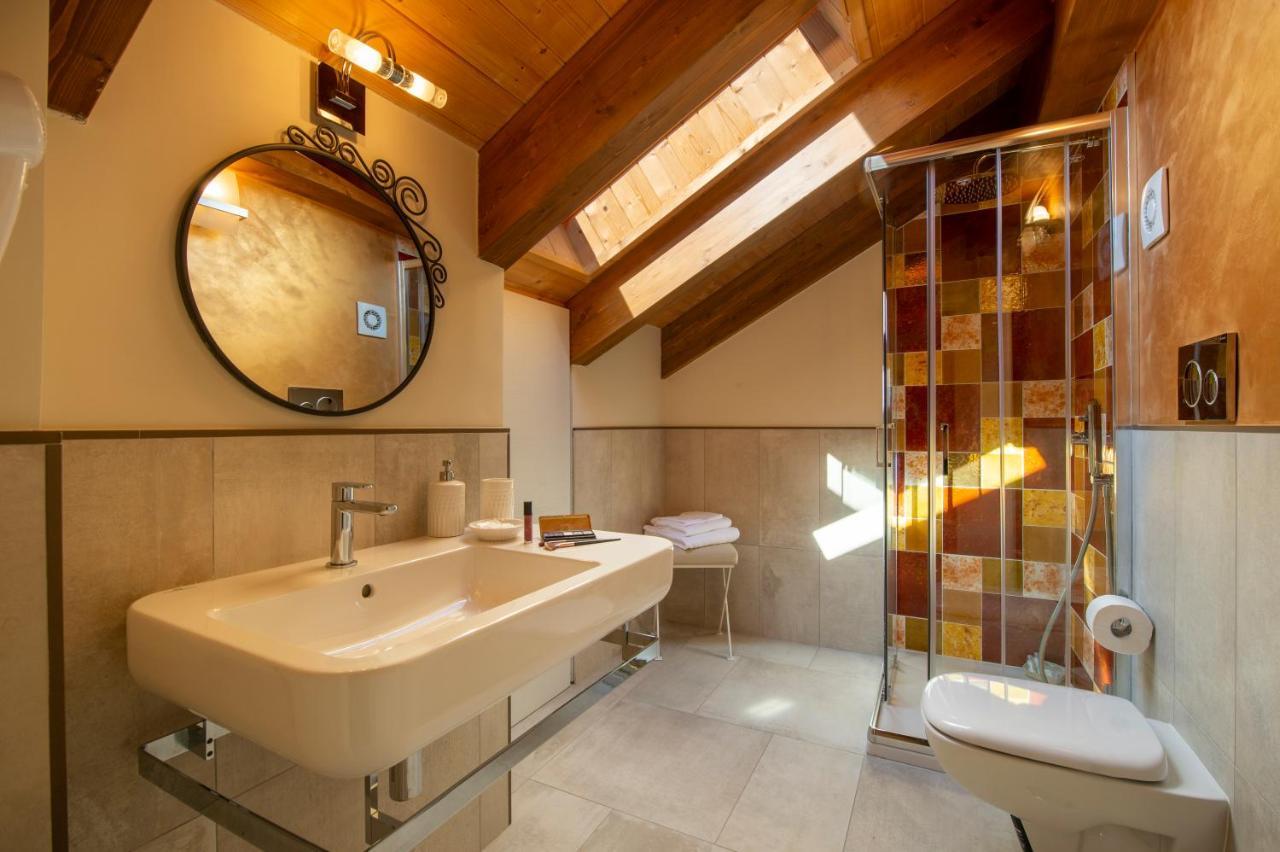 Donna Sofi Holiday House Аджерола Экстерьер фото